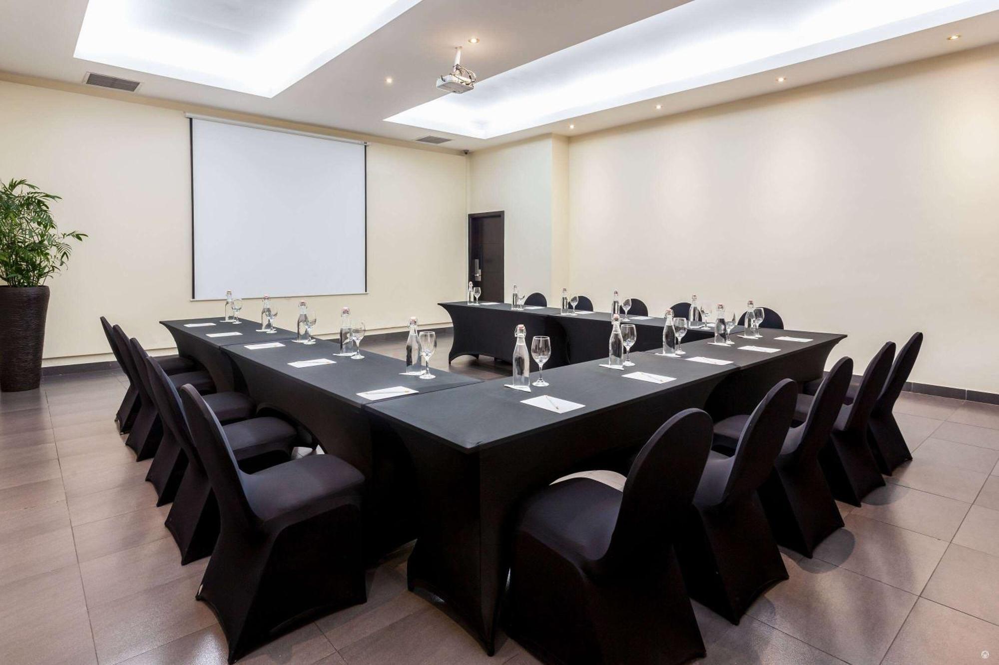מלון Wyndham Garden גוויאקיל מראה חיצוני תמונה